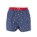 Flatlay van blauwe McAlson boxershort met ski- en snowboardprint, 100% katoenen stof met elastische tailleband.